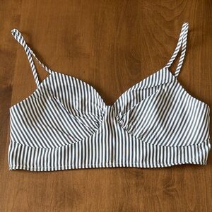 SHEIN Stripped Bralette Set